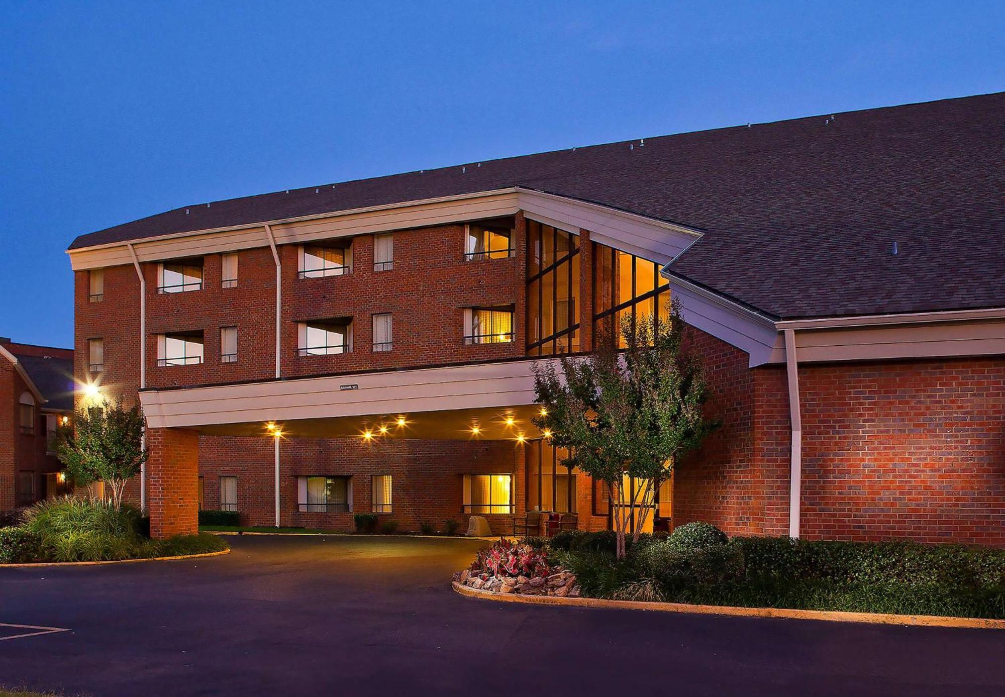 Sonesta Simply Suites Memphis East Poplar Pike Exterior photo